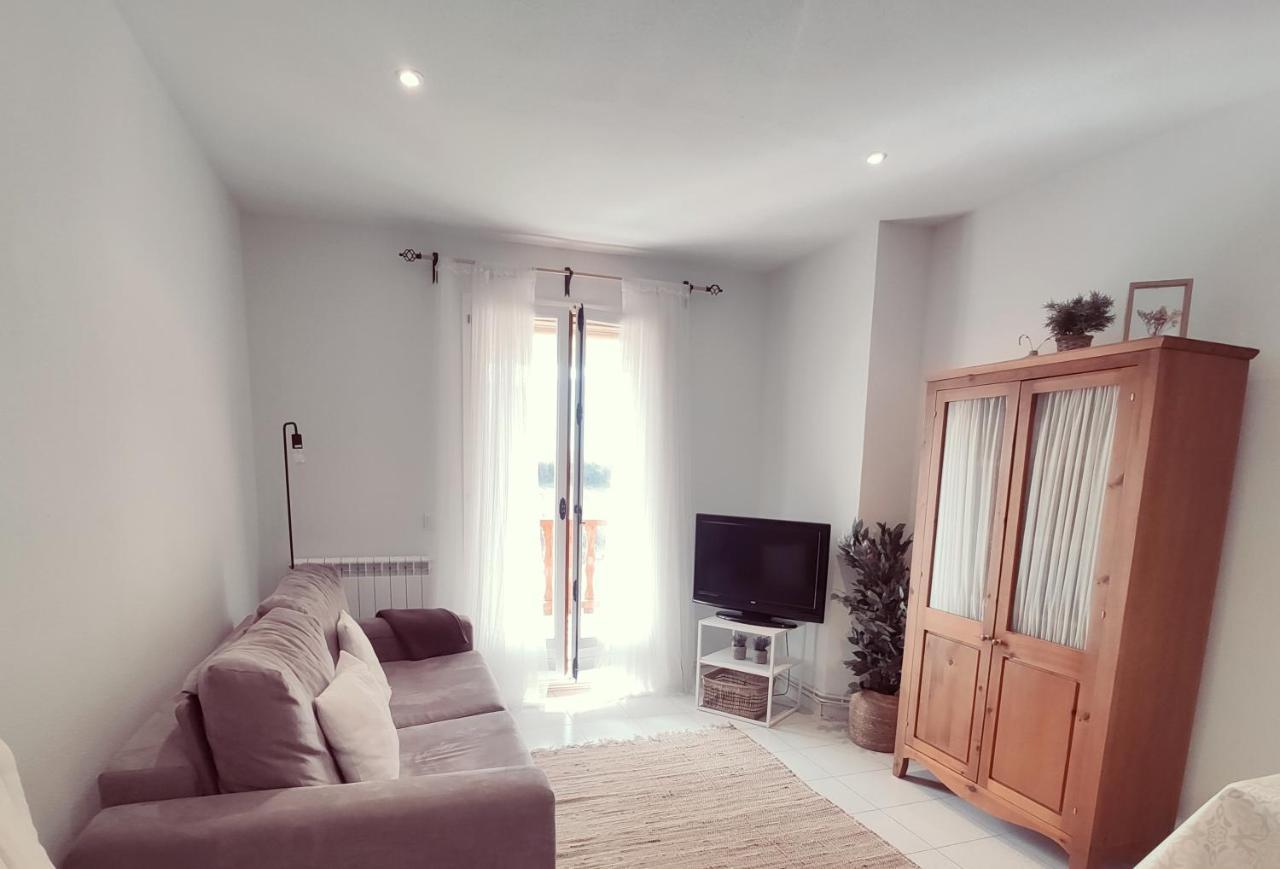 Apartamento Goxoa Jaca Exterior photo